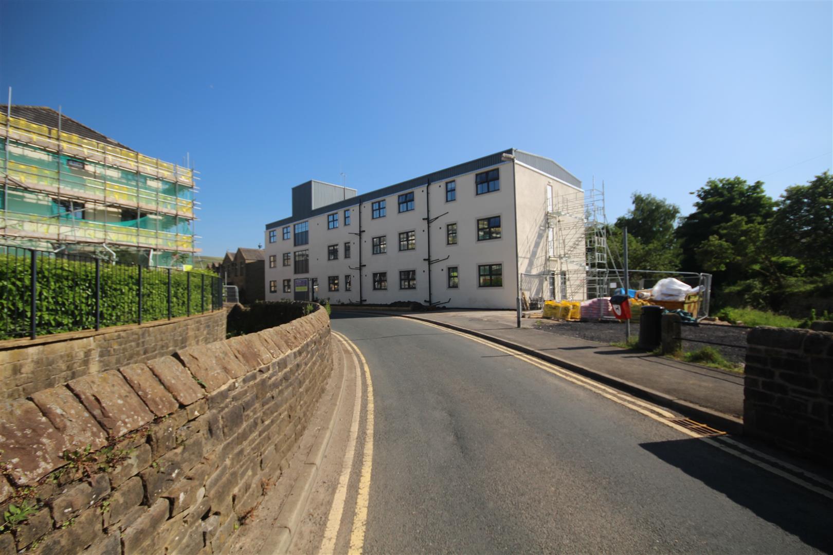 1 bedroom apartment To Let in Earby - IMG_7628.jpg